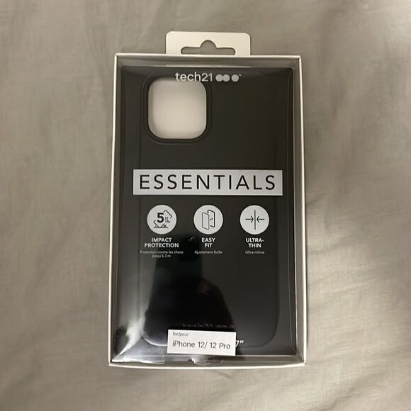 Tech21 Essentials for iPhone 12 / 12 pro Black - Picture 1 of 9